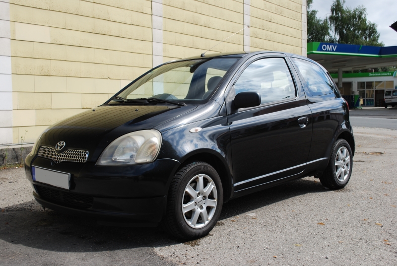 Yaris Linea Sol 1.0 von vorne Yaris Linea Sol 1.0 von vorne